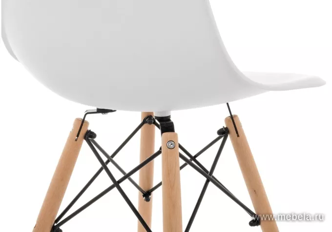 cтул Eames White